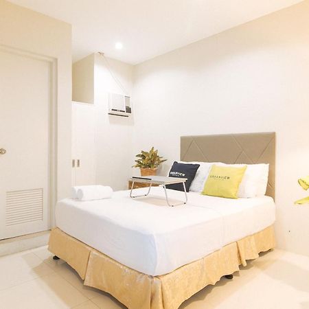 Urbanview At Lacson Street Bacolod City By Reddoorz Dış mekan fotoğraf